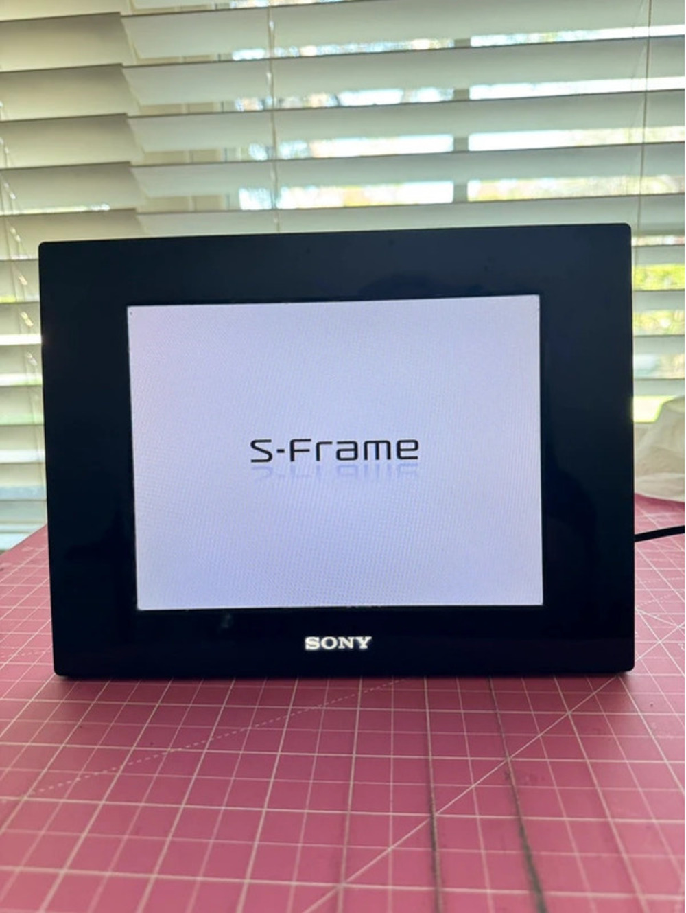 Sony S-Frame Digital Photo frame